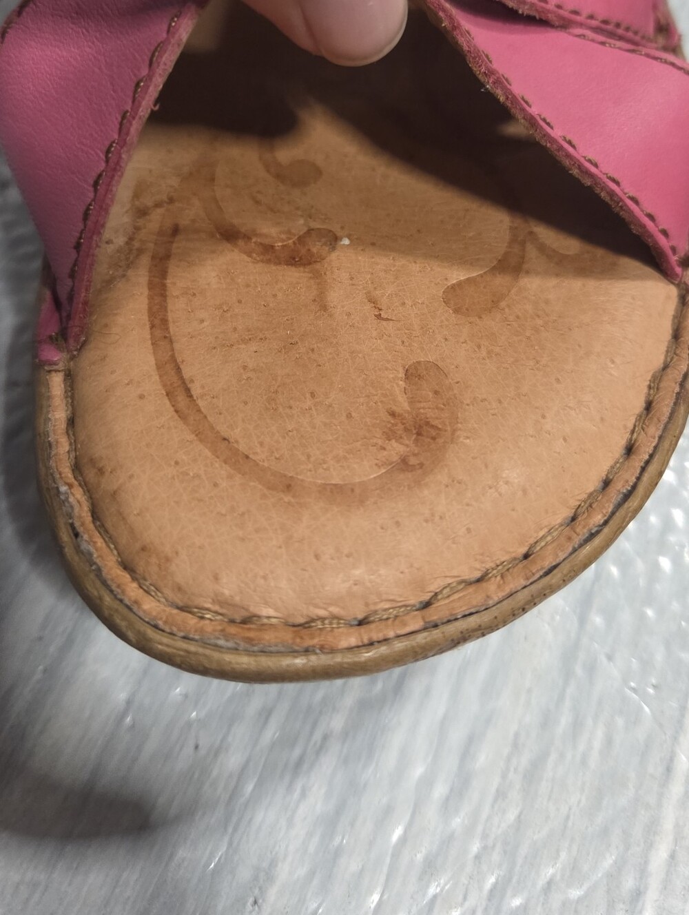 Born Salina Pink Leather Slip on Sandals w/ Adjustable Buckles Size 9 - Picture 8 of 8